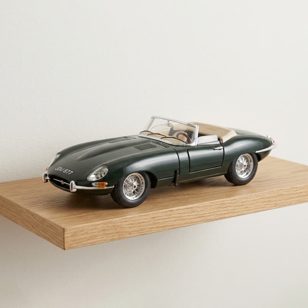 Bburago Escala 1:18 Auto de Colección - Jaguar E-Type Coupe - 1
