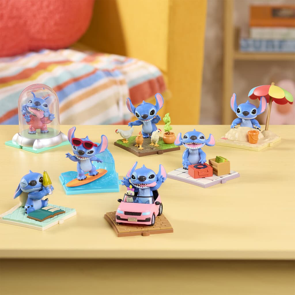 Figura Coleccionable con Base Stitch Sorpresa Just Play - Stitch - 1