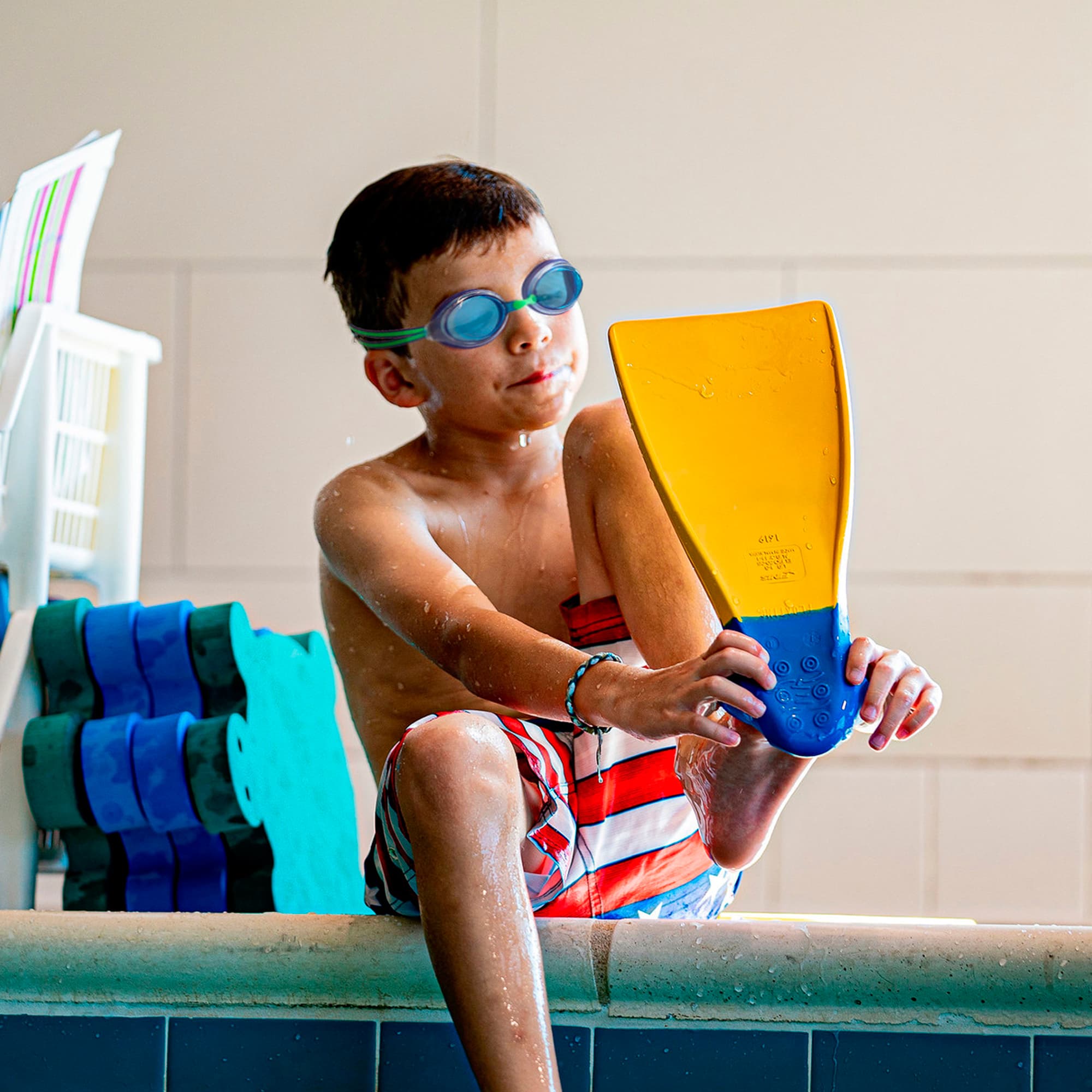 Lentes De Natación Finis Ripple Niño 8-12 Años - 2
