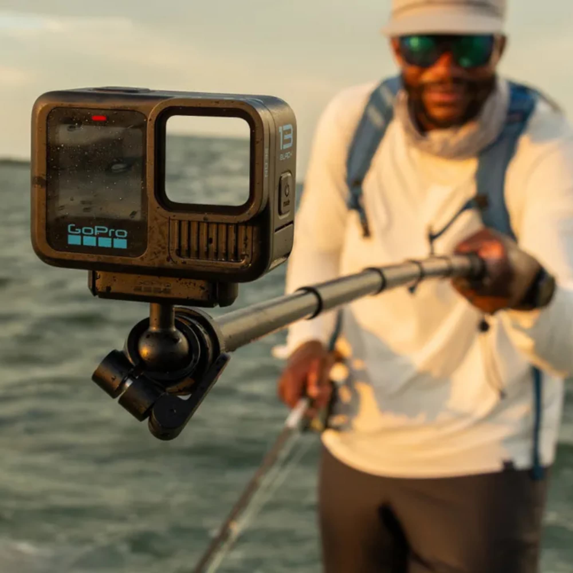 Soporte Con Articulación Esférica y Cierre Magnético GoPro Aemag-002
- 3