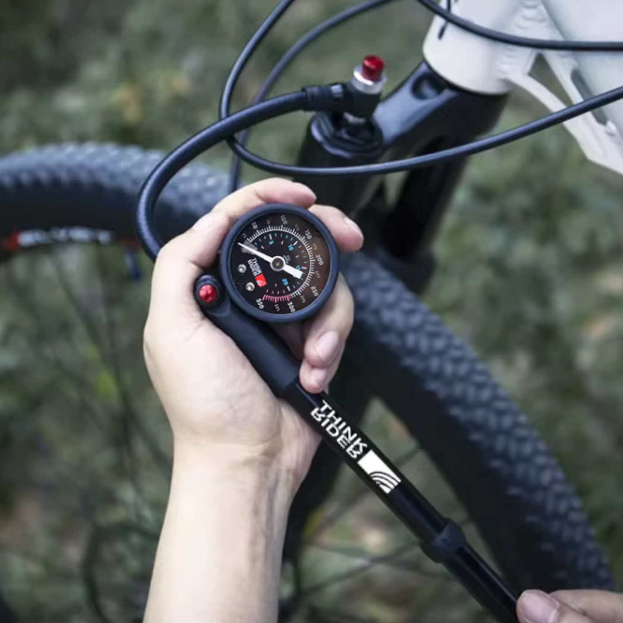Inflador Portátil ThinkRider Mp9 Para Bicicletas Manómetro 300Psi - 4